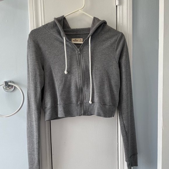 Hollister Tops - Hollister Crop Hoodie